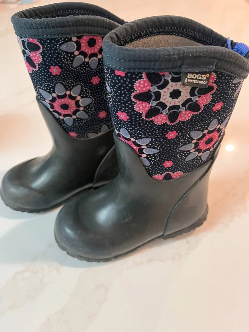 Bogs Kalediscope Size 9 Waterproof Winter Boot